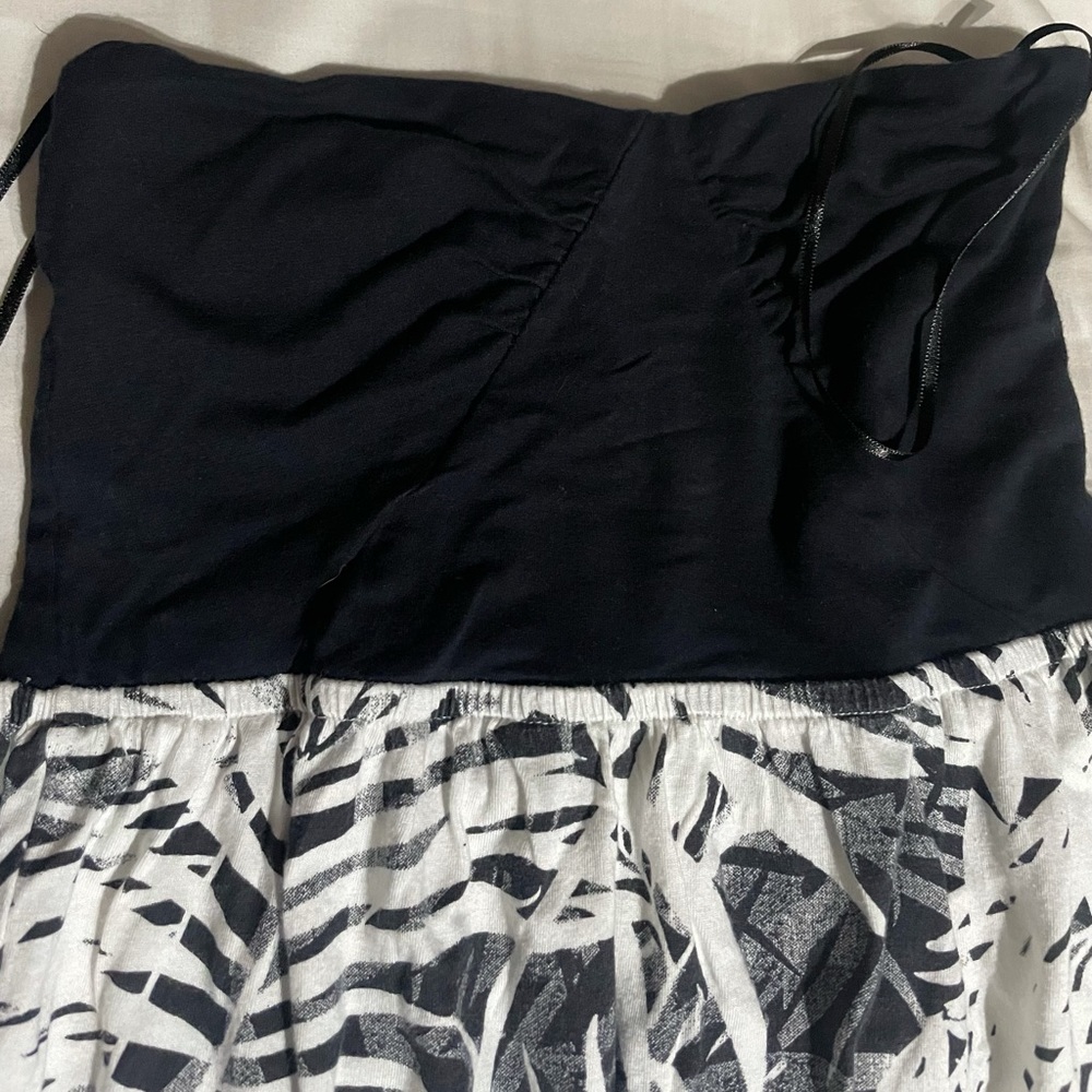Strapless Roxy Maxi Dress 🖤 - Picture 3 of 5